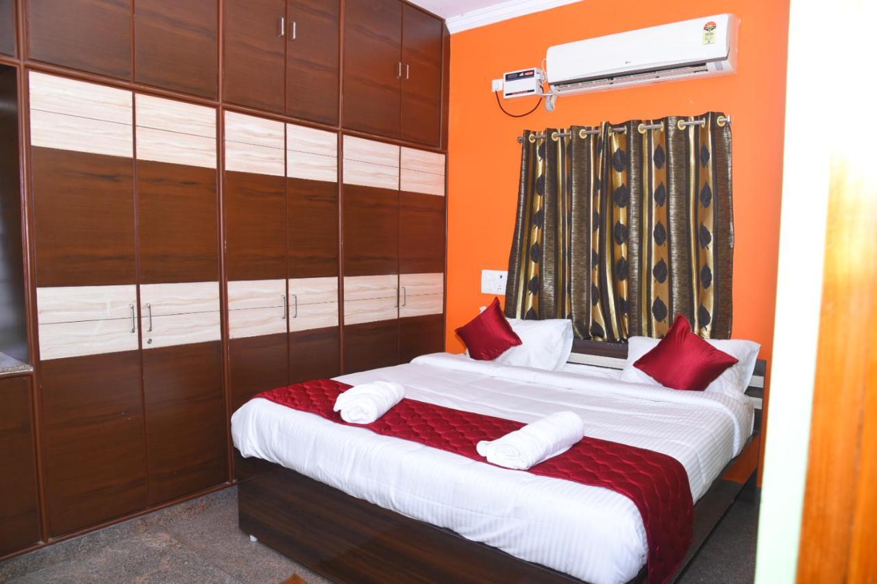 טירופאטי Four Seasons Home Stay מראה חיצוני תמונה