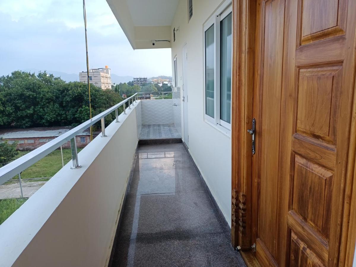 טירופאטי Four Seasons Home Stay מראה חיצוני תמונה