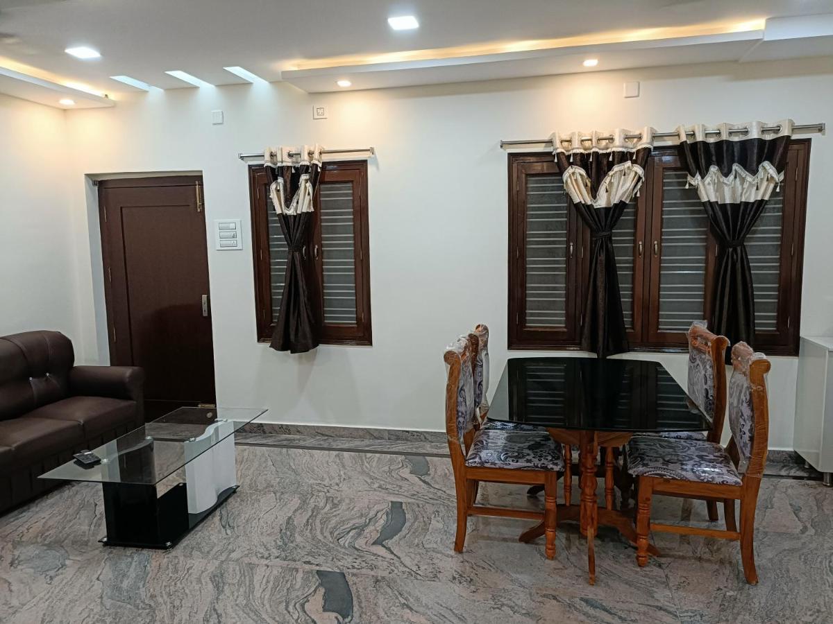 טירופאטי Four Seasons Home Stay מראה חיצוני תמונה