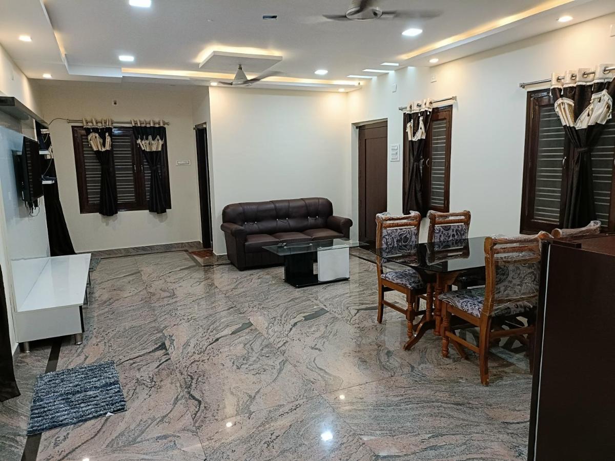 טירופאטי Four Seasons Home Stay מראה חיצוני תמונה