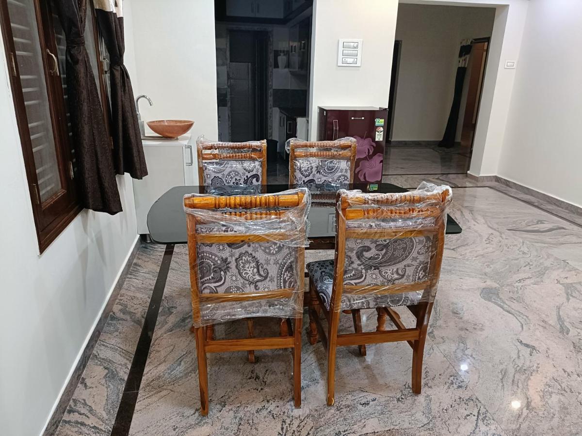 טירופאטי Four Seasons Home Stay מראה חיצוני תמונה