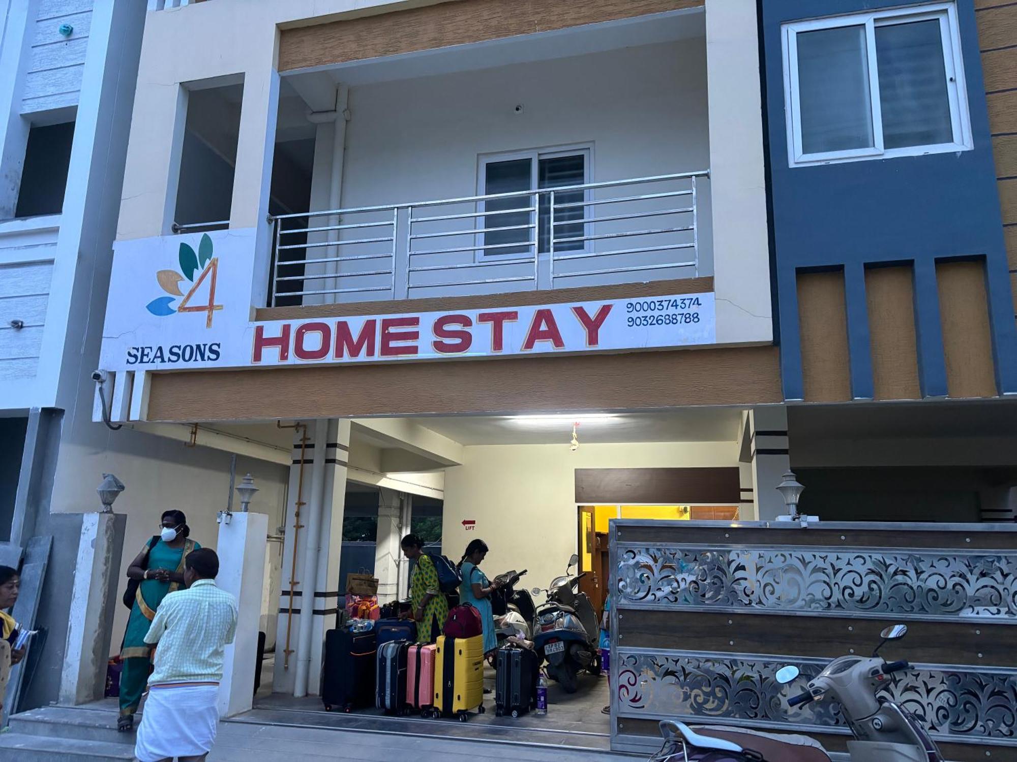 טירופאטי Four Seasons Home Stay מראה חיצוני תמונה